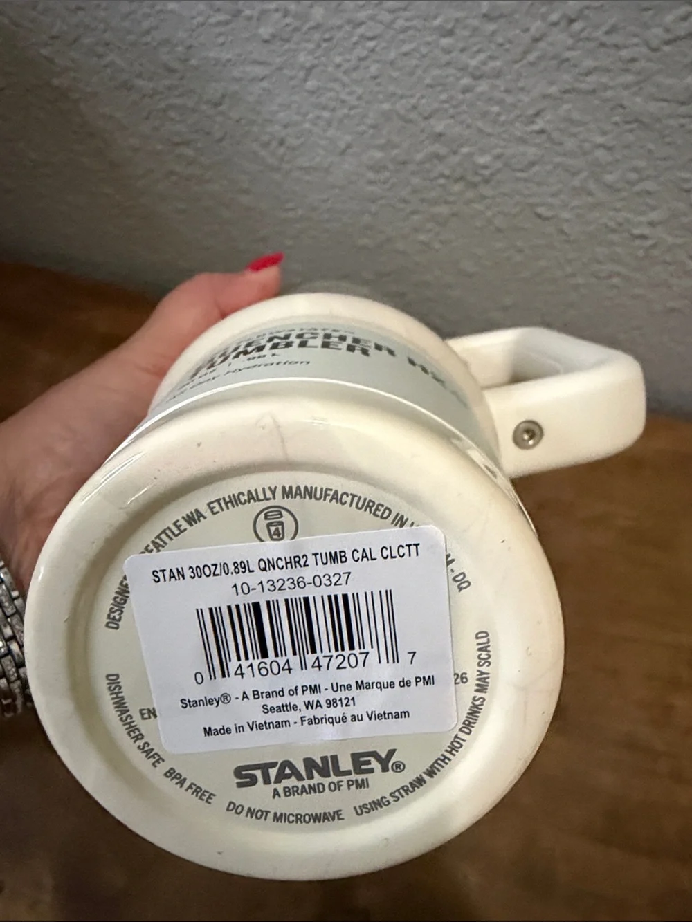 Stanley Cream Insulated Travel Tumbler with Handle 30oz NEW